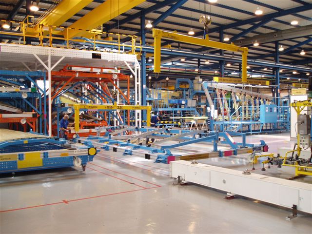 EOT crane with two hoists of 2,5t for Fugasa – Gamesa customer. EOT crane with two hoists of 2,5t for Fugasa – Gamesa customer.